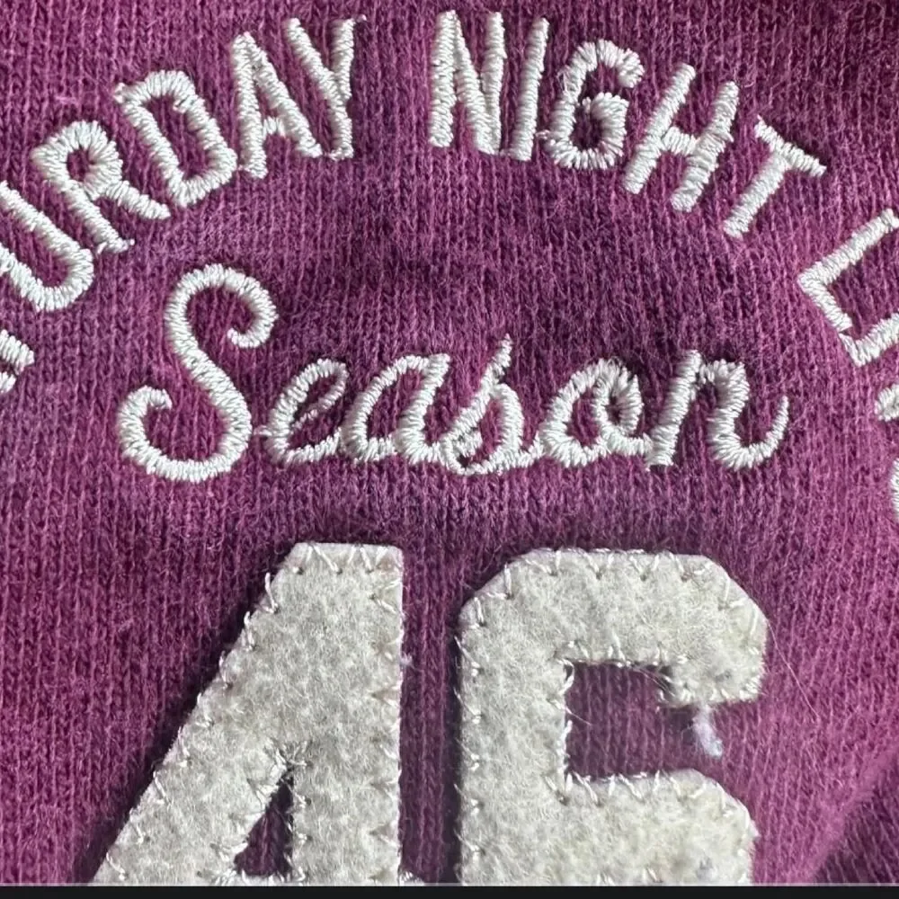 Independent Women's Purple and Burgundy Sweatshirt